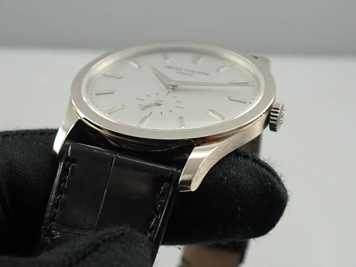 パテックフィリップ カラトラバ Ref.5196G-001 ホワイトゴールド シルバー文字盤