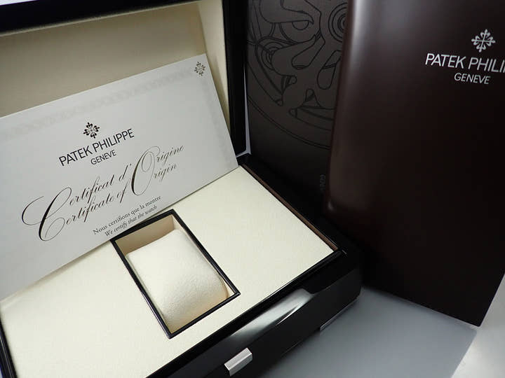 パテックフィリップ カラトラバ Ref.5227R-001 ローズゴールド アイボリー文字盤