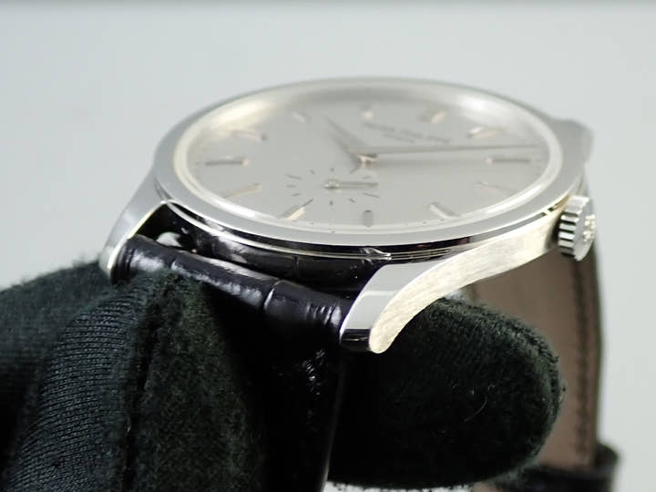 Patek Philippe Calatrava Ref. 5196G-001 White Gold Silver Dial