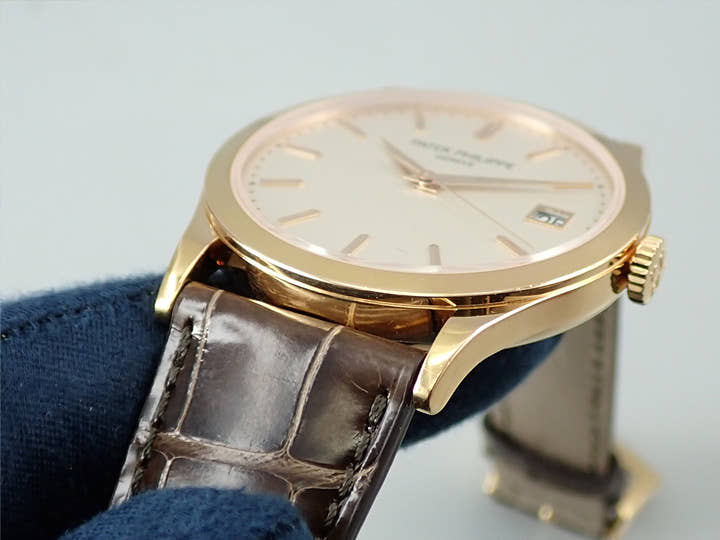 パテックフィリップ カラトラバ Ref.5296R-010 ローズゴールド アイボリー文字盤