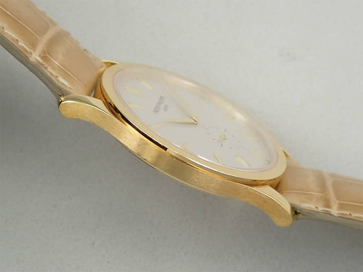 パテックフィリップ カラトラバ Ref.5196J-001 イエローゴールド シルバー文字盤