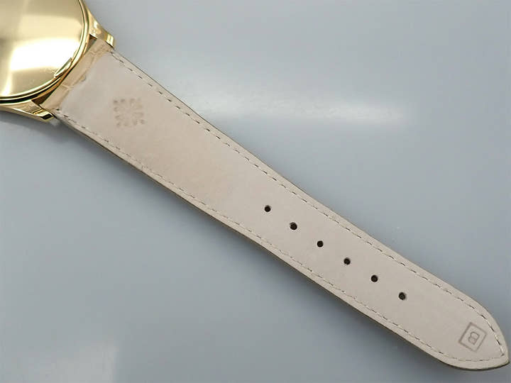 パテックフィリップ カラトラバ Ref.5196J-001 イエローゴールド シルバー文字盤