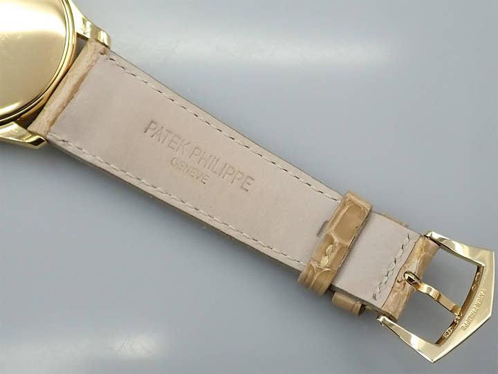 パテックフィリップ カラトラバ Ref.5196J-001 イエローゴールド シルバー文字盤