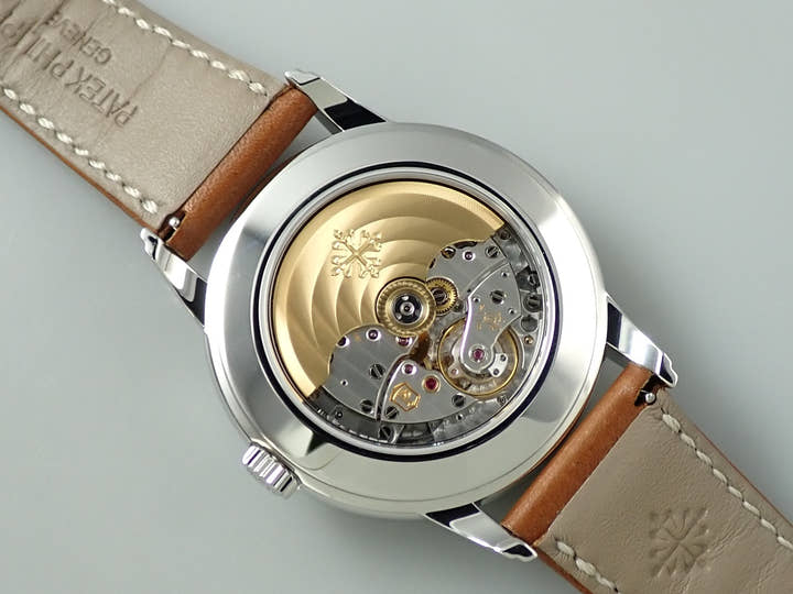 パテックフィリップ カラトラバ ウィークリーカレンダー Ref.5212A-001 ステンレススチール シルバー文字盤