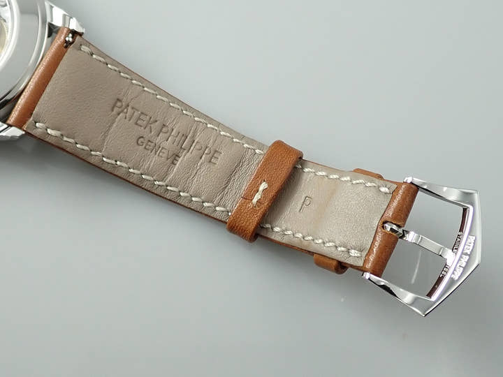 パテックフィリップ カラトラバ ウィークリーカレンダー Ref.5212A-001 ステンレススチール シルバー文字盤