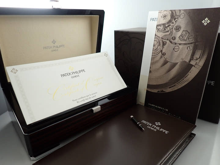 パテックフィリップ カラトラバ ウィークリーカレンダー Ref.5212A-001 ステンレススチール シルバー文字盤