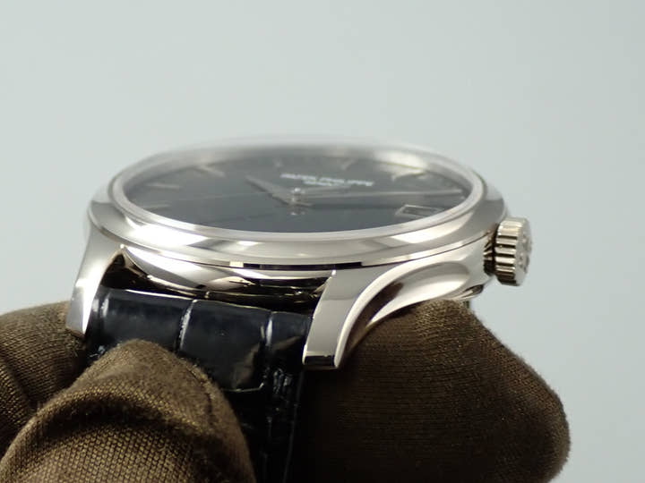 パテックフィリップ カラトラバ Ref.5227G-010 ホワイトゴールド ブラック文字盤