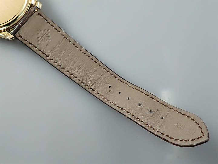 パテックフィリップ カラトラバ Ref.5227J-001 イエローゴールド アイボリー文字盤