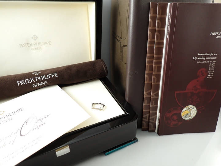 パテックフィリップ カラトラバ Ref.5296G-001 ホワイトゴールド シルバー文字盤