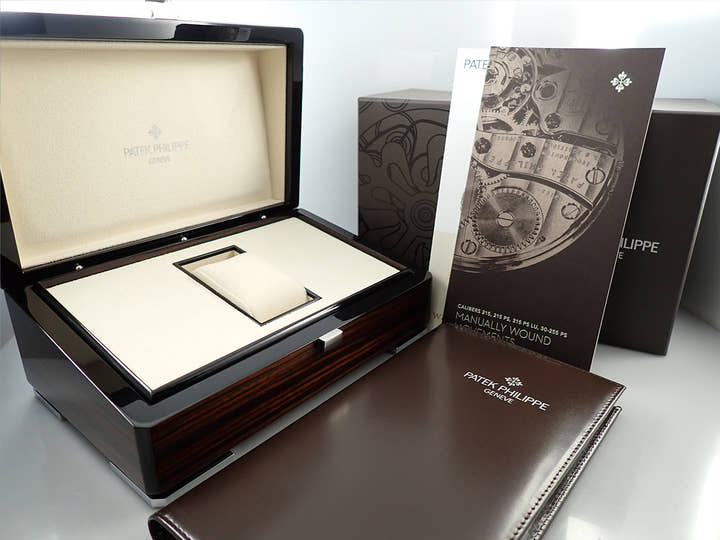 パテックフィリップ カラトラバ グランド エキシビジョン 東京2023 Ref.6127G-010 ホワイトゴールド ラックライトブルー文字盤