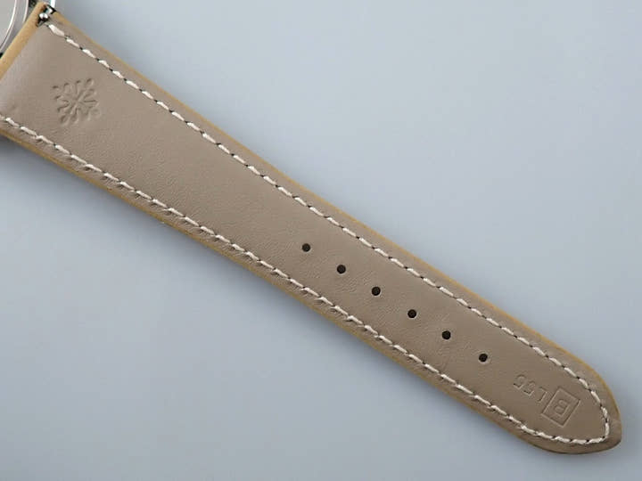 パテックフィリップ カラトラバ Ref.5226G-001 ホワイトゴールド ブラックグラデーションのテクスチャード ラック アントラサイト文字盤