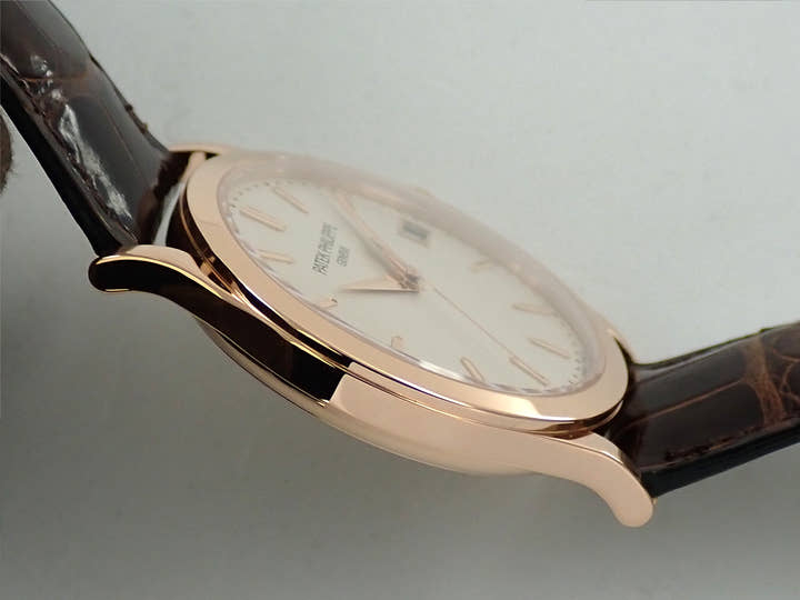 パテックフィリップ カラトラバ Ref.5296R-010 ローズゴールド アイボリー文字盤