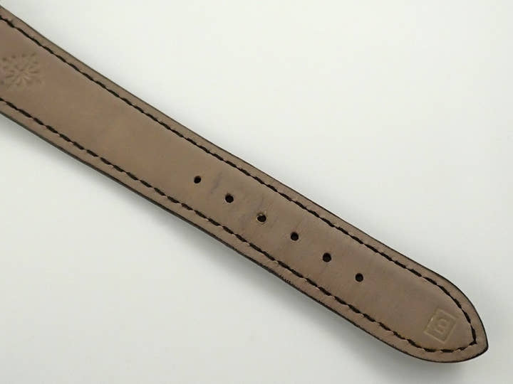 パテックフィリップ カラトラバ Ref.5120G-001 ホワイトゴールド ホワイト文字盤 中古 VUU2Y494