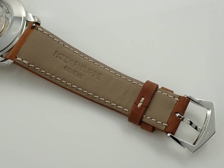 パテックフィリップ カラトラバ ウィークリーカレンダー Ref.5212A-001 ステンレススチール シルバー文字盤