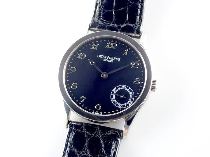 Patek Philippe Calatrava Ref. 5026G-001 Black Dial Used calatrava-56