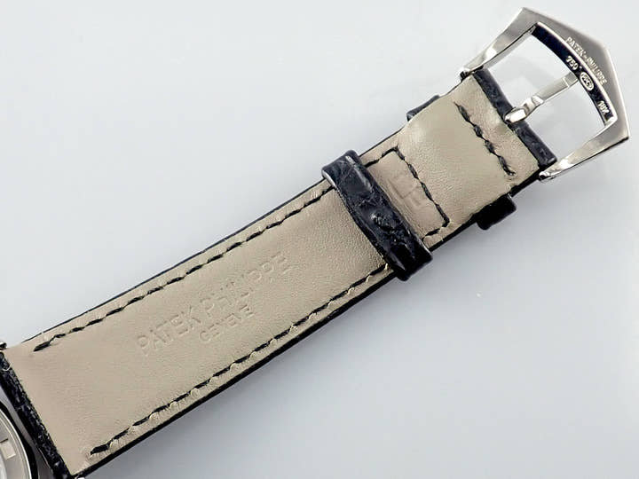 Patek Philippe Calatrava Ref. 5026G-001 Black Dial Used calatrava-56