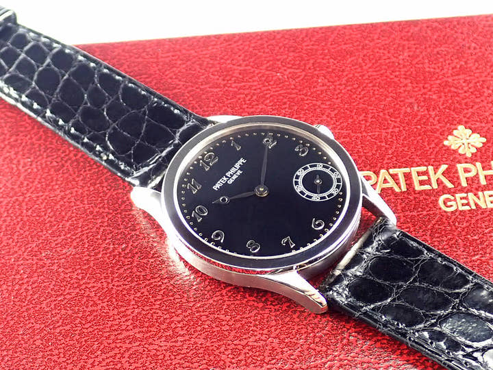 Patek Philippe Calatrava Ref. 5026G-001 Black Dial Used calatrava-56