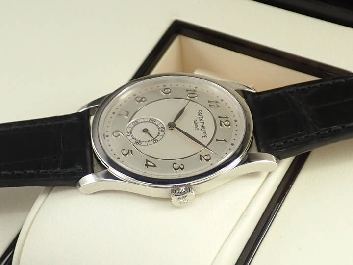 パテックフィリップ カラトラバ Ref.5196P-001 プラチナ シルバー文字盤