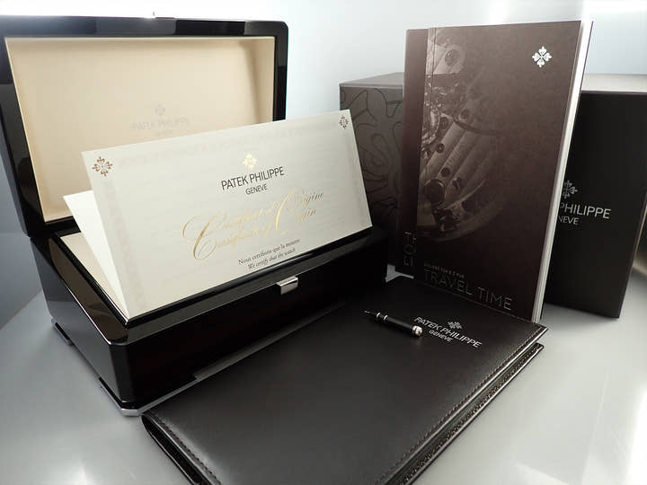 パテックフィリップ カラトラバ パイロット トラベルタイム Ref.5524G-001 ホワイトゴールド ブルー文字盤