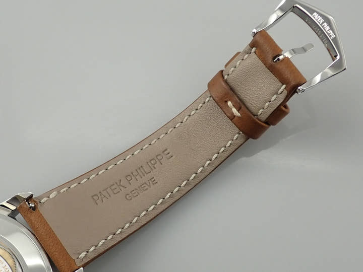 パテックフィリップ カラトラバ ウィークリーカレンダー Ref.5212A-001 ステンレススチール シルバー文字盤