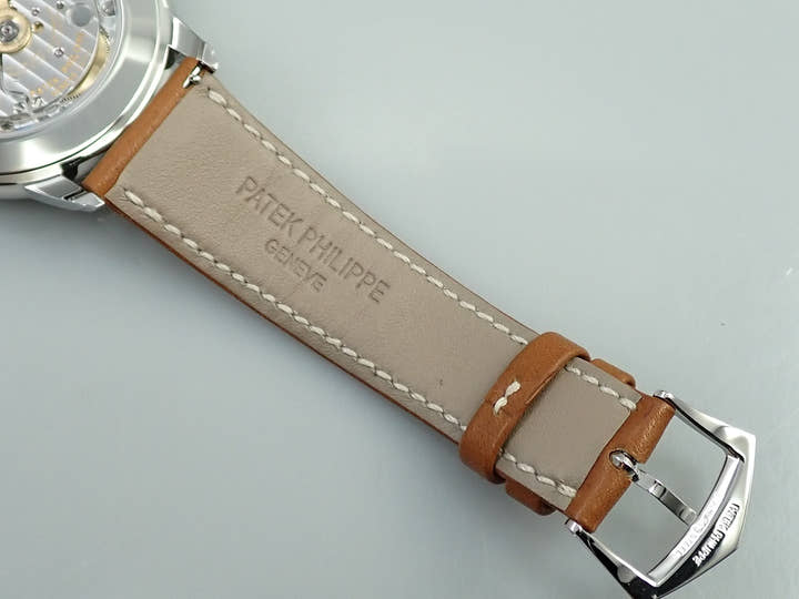 パテックフィリップ カラトラバ ウィークリーカレンダー Ref.5212A-001 ステンレススチール シルバー文字盤