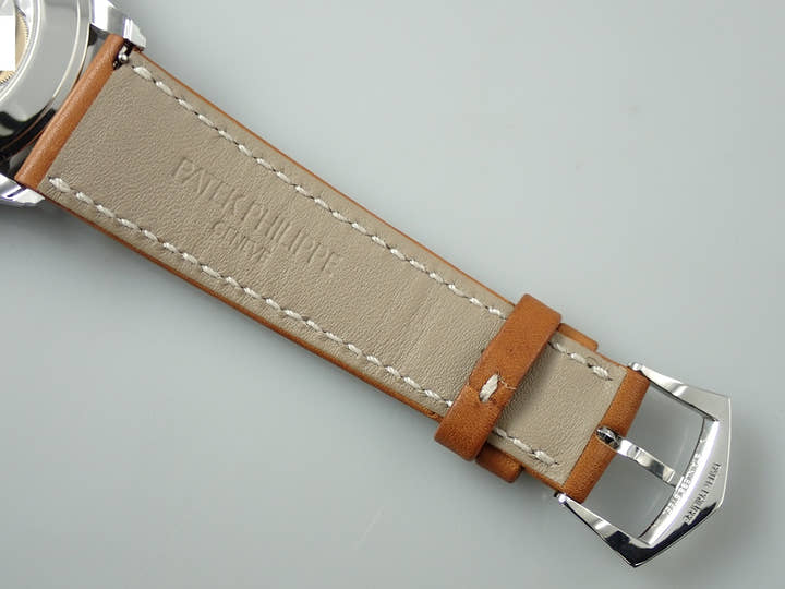 パテックフィリップ カラトラバ ウィークリーカレンダー Ref.5212A-001 ステンレススチール シルバー文字盤