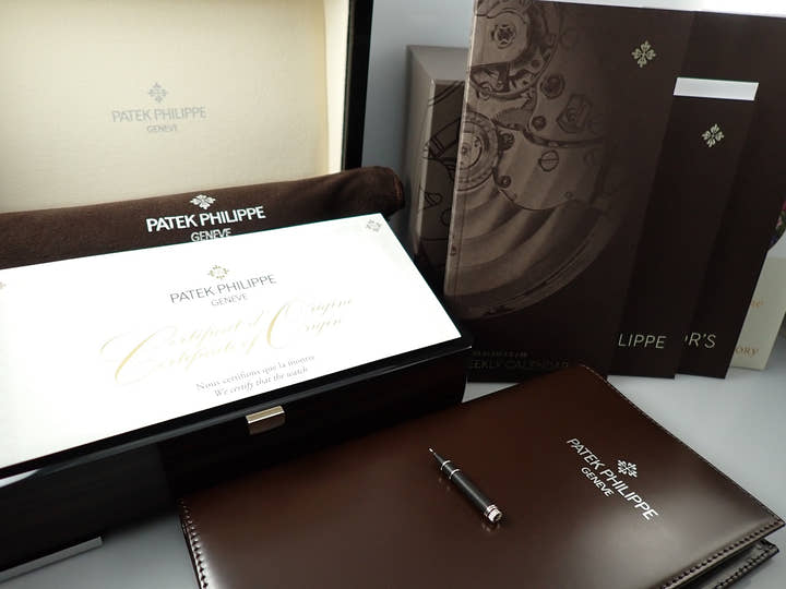 パテックフィリップ カラトラバ ウィークリーカレンダー Ref.5212A-001 ステンレススチール シルバー文字盤