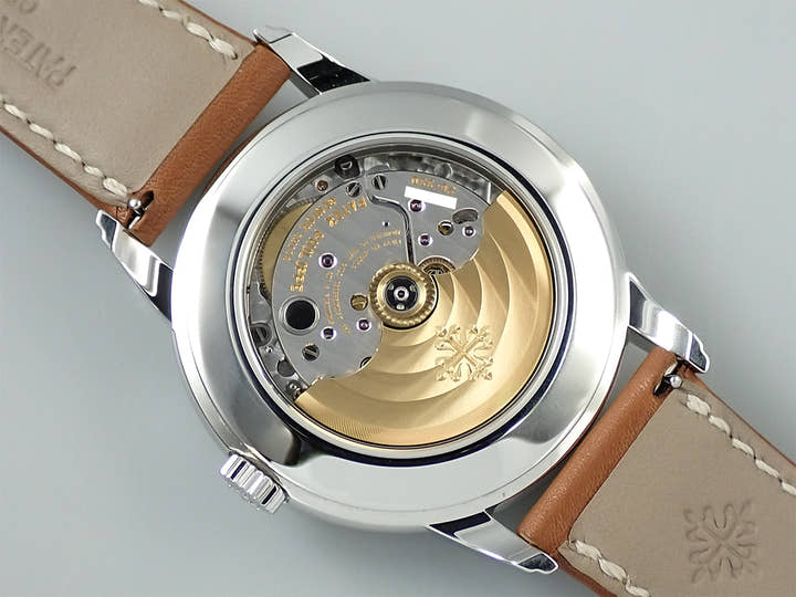 パテックフィリップ カラトラバ ウィークリーカレンダー Ref.5212A-001 ステンレススチール シルバー文字盤