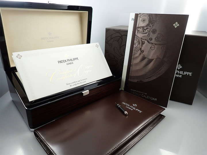 パテックフィリップ カラトラバ ウィークリーカレンダー Ref.5212A-001 ステンレススチール シルバー文字盤