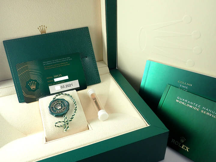 Rolex Cellini Ref.50535 White Dial Very Good Condition cellini-9