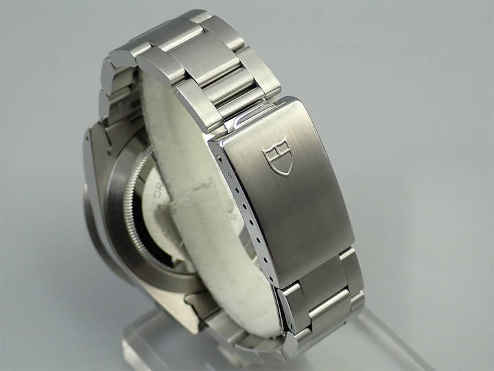 チューダー(チュードル) クロノタイム Ref.79180 シルバー文字盤 中古 7XRAW4MT