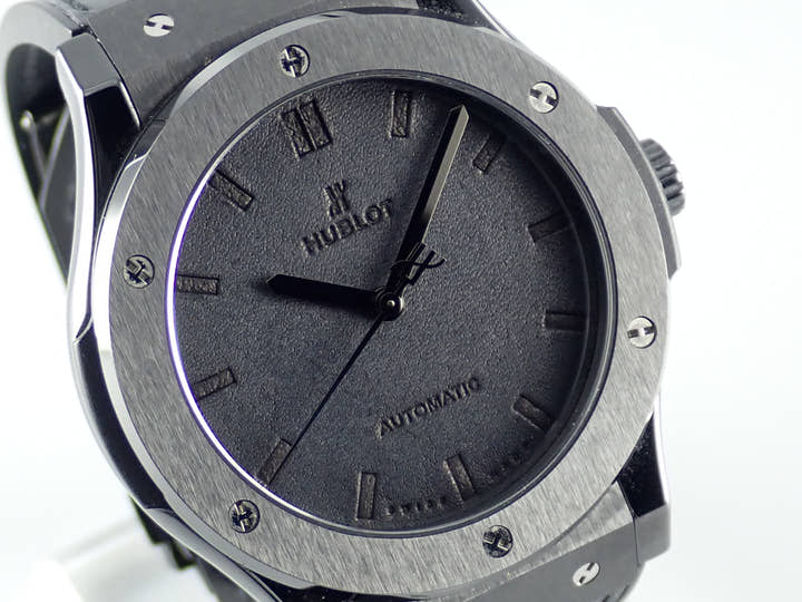 ウブロ クラシックフュージョン Ref.511.CM.0500.VR.BER16 ブラック文字盤 中古 classic-fusion