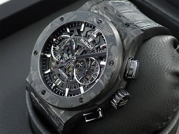 ウブロ クラシックフュージョン アエロフュージョン クロノグラフ フロステッドカーボン Ref.525.QK.0170.NR.JPN スケルトン文字盤 美品 T1Y4Z82J