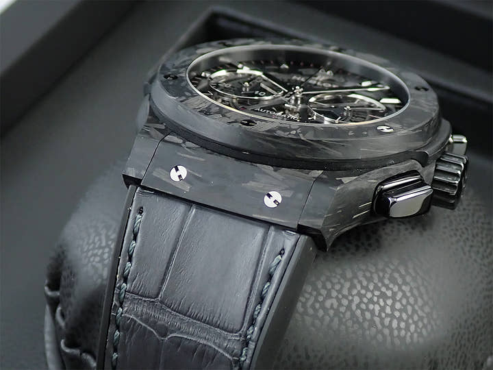 ウブロ クラシックフュージョン アエロフュージョン クロノグラフ フロステッドカーボン Ref.525.QK.0170.NR.JPN スケルトン文字盤 美品 T1Y4Z82J