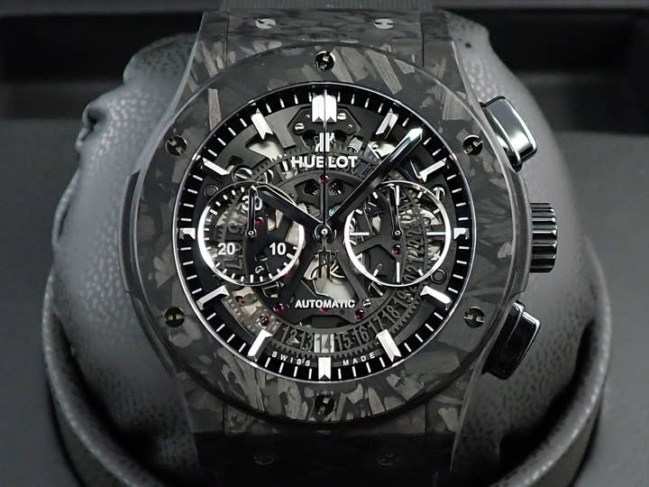 ウブロ クラシックフュージョン アエロフュージョン クロノグラフ フロステッドカーボン Ref.525.QK.0170.NR.JPN スケルトン文字盤 極美品 5WZPLZRU