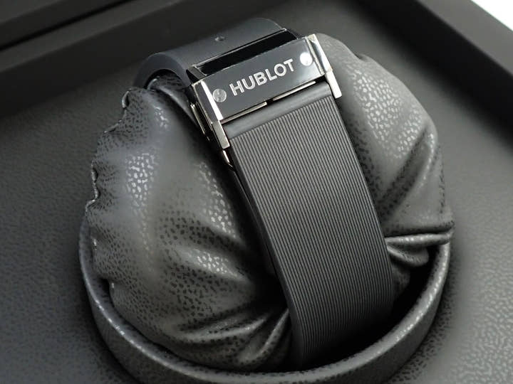 ウブロ クラシック フュージョン タカシムラカミ オールブラック Ref.507.CX.9000.RX.TAK21 ブラック文字盤 極美品 21LAYUCT