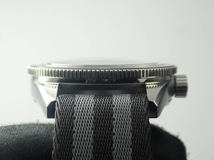 オメガ シーマスター 300 スペクター Ref.233.32.41.21.01.001 ブラック文字盤 極美品 Y9X4U143