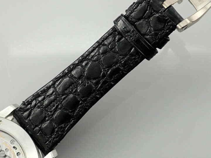 オーデマピゲ CODE 11.59 バイ オーデマ ピゲ クロノグラフ Ref.26393BC.OO.A002CR.01 ホワイトゴールド ブラックラッカー文字盤