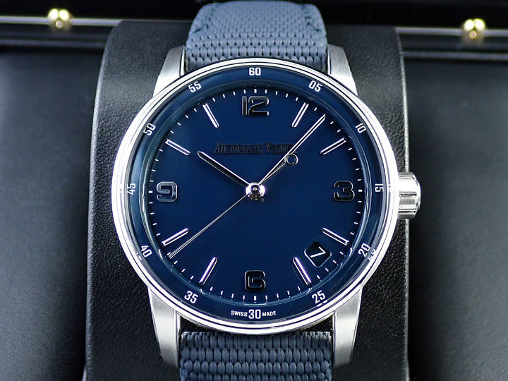 オーデマピゲ CODE 11.59 バイ オーデマ ピゲ Ref.15210BC.OO.A321CR.01 ホワイトゴールド ブルーラッカー文字盤