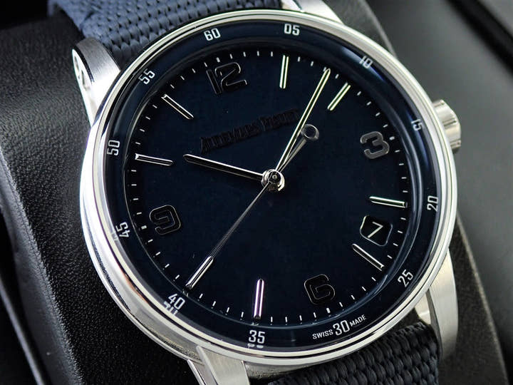 オーデマピゲ CODE 11.59 バイ オーデマ ピゲ Ref.15210BC.OO.A321CR.01 ホワイトゴールド ブルーラッカー文字盤