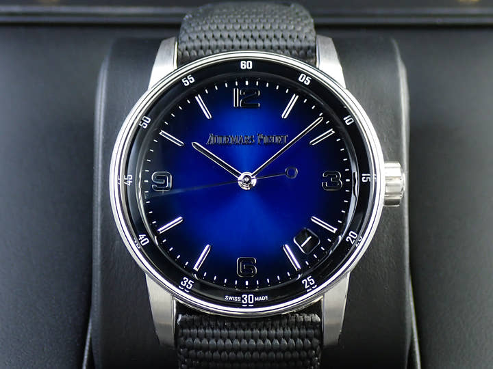 オーデマピゲ CODE 11.59 バイ オーデマ ピゲ Ref.15210BC.OO.A002KB.01 ホワイトゴールド スモークブルーラッカー文字盤