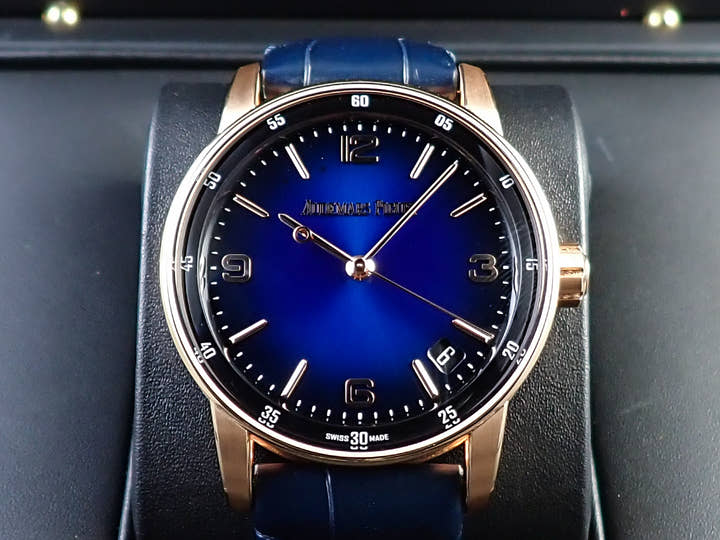 オーデマピゲ CODE 11.59 バイ オーデマ ピゲ Ref.15210OR.OO.A028CR.01 ピンクゴールド スモークブルーラッカー文字盤