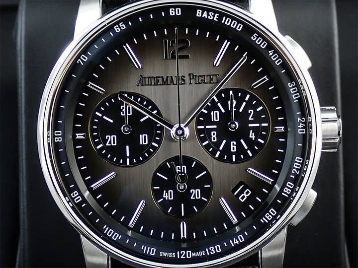 オーデマピゲ CODE 11.59 バイ オーデマ ピゲ クロノグラフ Ref.26393NB.OO.A002KB.01 ホワイトゴールド/セラミック スモークグレー文字盤