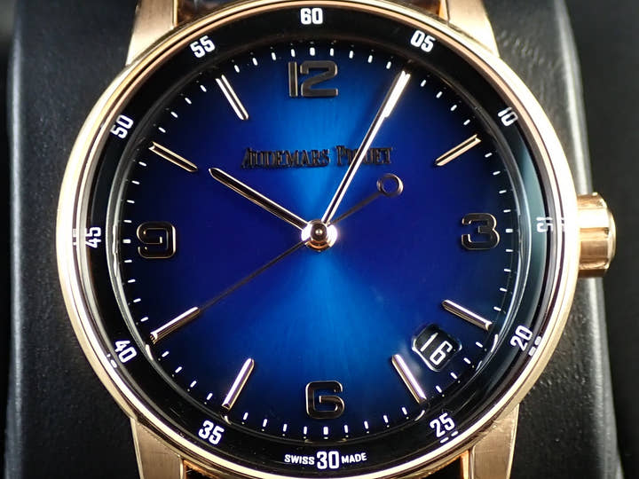 オーデマピゲ CODE 11.59 バイ オーデマ ピゲ Ref.15210OR.OO.A028CR.01 ピンクゴールド スモークブルーラッカー文字盤