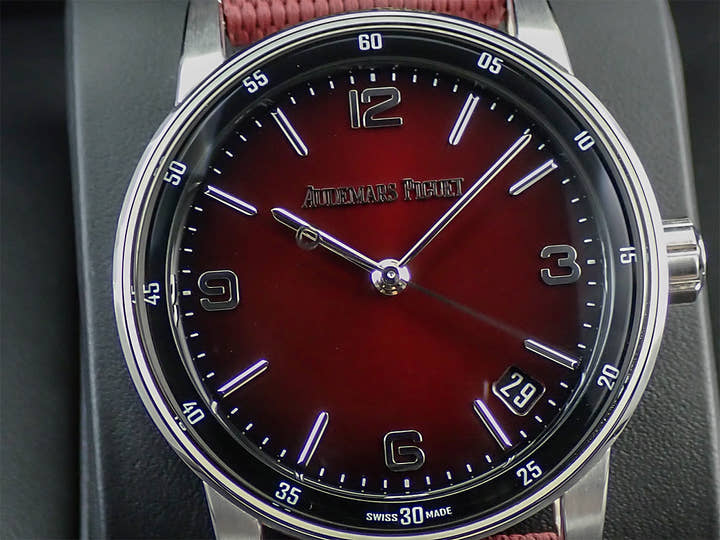 オーデマピゲ CODE 11.59 バイ オーデマ ピゲ Ref.15210BC.OO.A500KB.01 ホワイトゴールド スモークバーガンディーラッカー文字盤