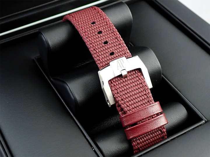 オーデマピゲ CODE 11.59 バイ オーデマ ピゲ Ref.15210BC.OO.A500KB.01 ホワイトゴールド スモークバーガンディーラッカー文字盤