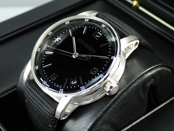 オーデマピゲ CODE 11.59 バイ オーデマ ピゲ Ref.15210BC.OO.A002CR.01 ホワイトゴールド ブラック文字盤