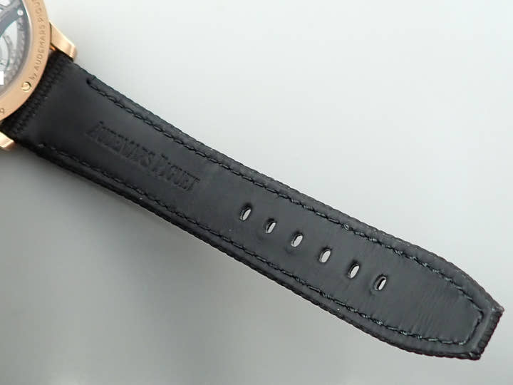 オーデマピゲ CODE 11.59 バイ オーデマ ピゲ トゥールビヨン オープンワーク Ref.26600OR.OO.D002CR.01 ピンクゴールド ブラックラッカーインナーベゼル、オープンワーク文字盤