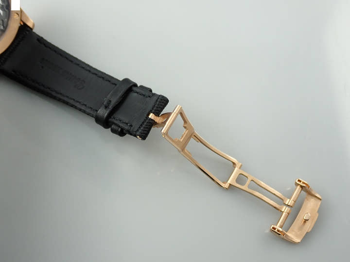 オーデマピゲ CODE 11.59 バイ オーデマ ピゲ トゥールビヨン オープンワーク Ref.26600OR.OO.D002CR.01 ピンクゴールド ブラックラッカーインナーベゼル、オープンワーク文字盤