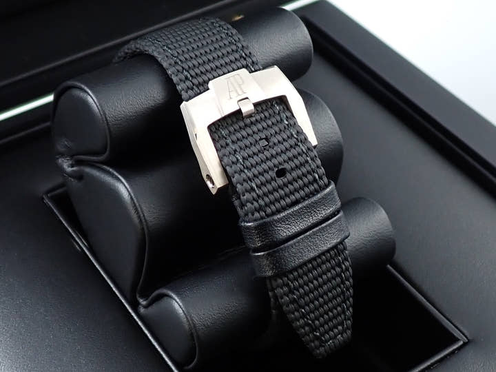 オーデマピゲ CODE 11.59 バイ オーデマ ピゲ Ref.15210BC.OO.A002KB.01 ホワイトゴールド スモークブルーラッカー文字盤